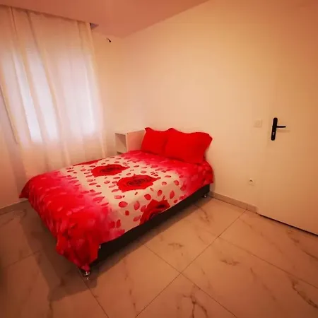 Centre-ville F3 Apartment *